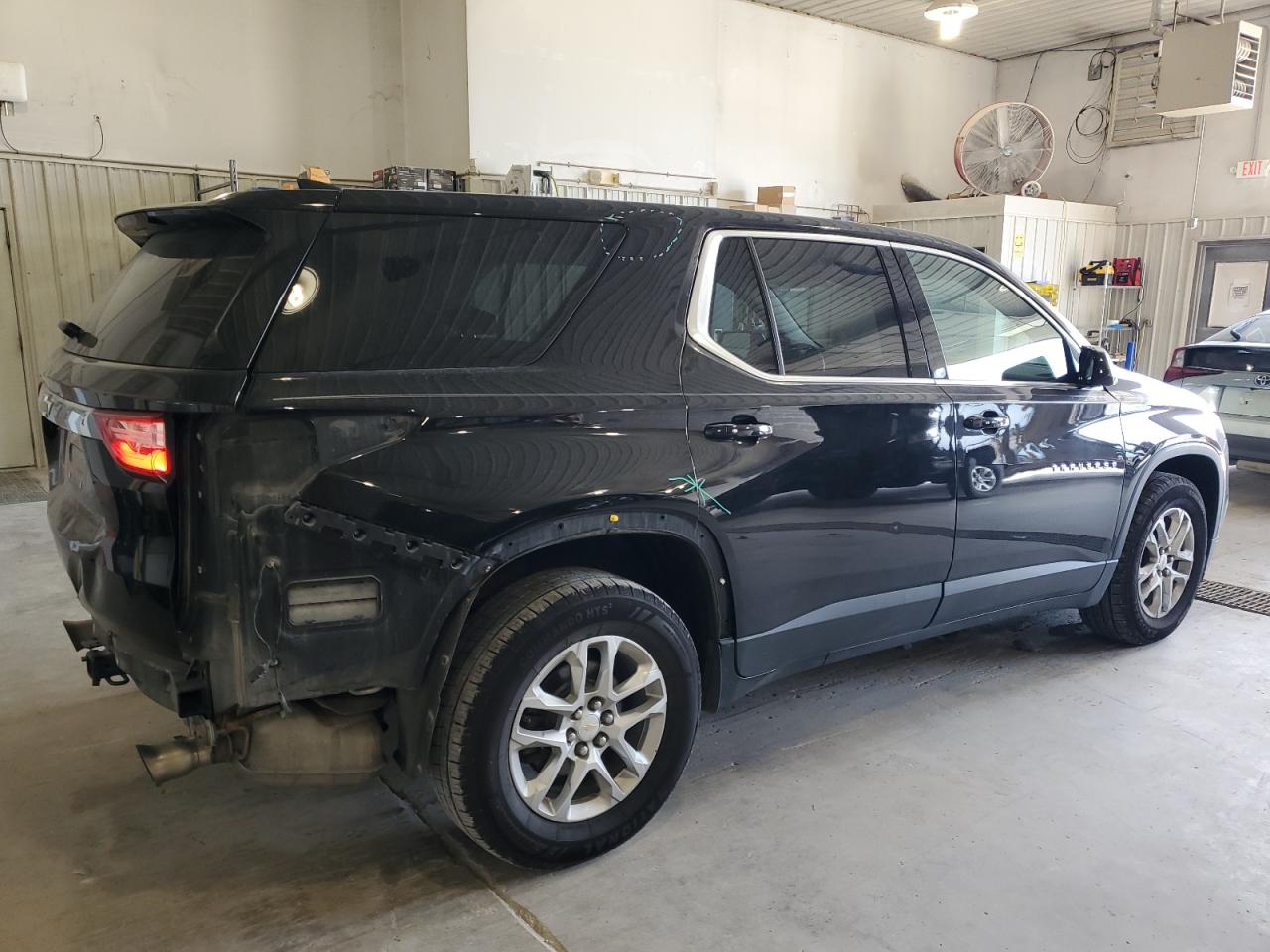 CHEVROLET TRAVERSE LS