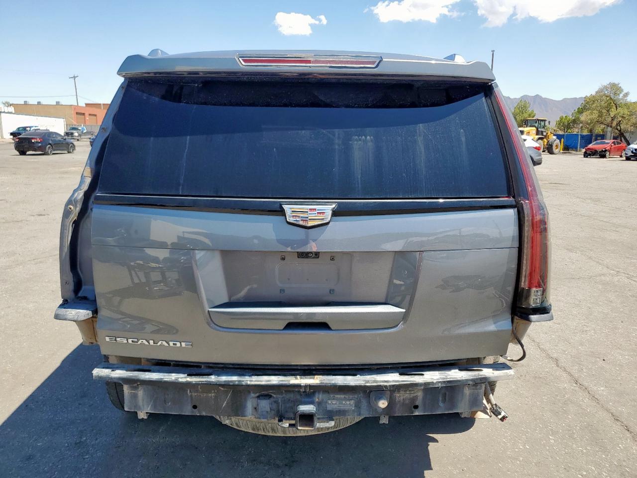 CADILLAC ESCALADE PREMIUM LUXURY