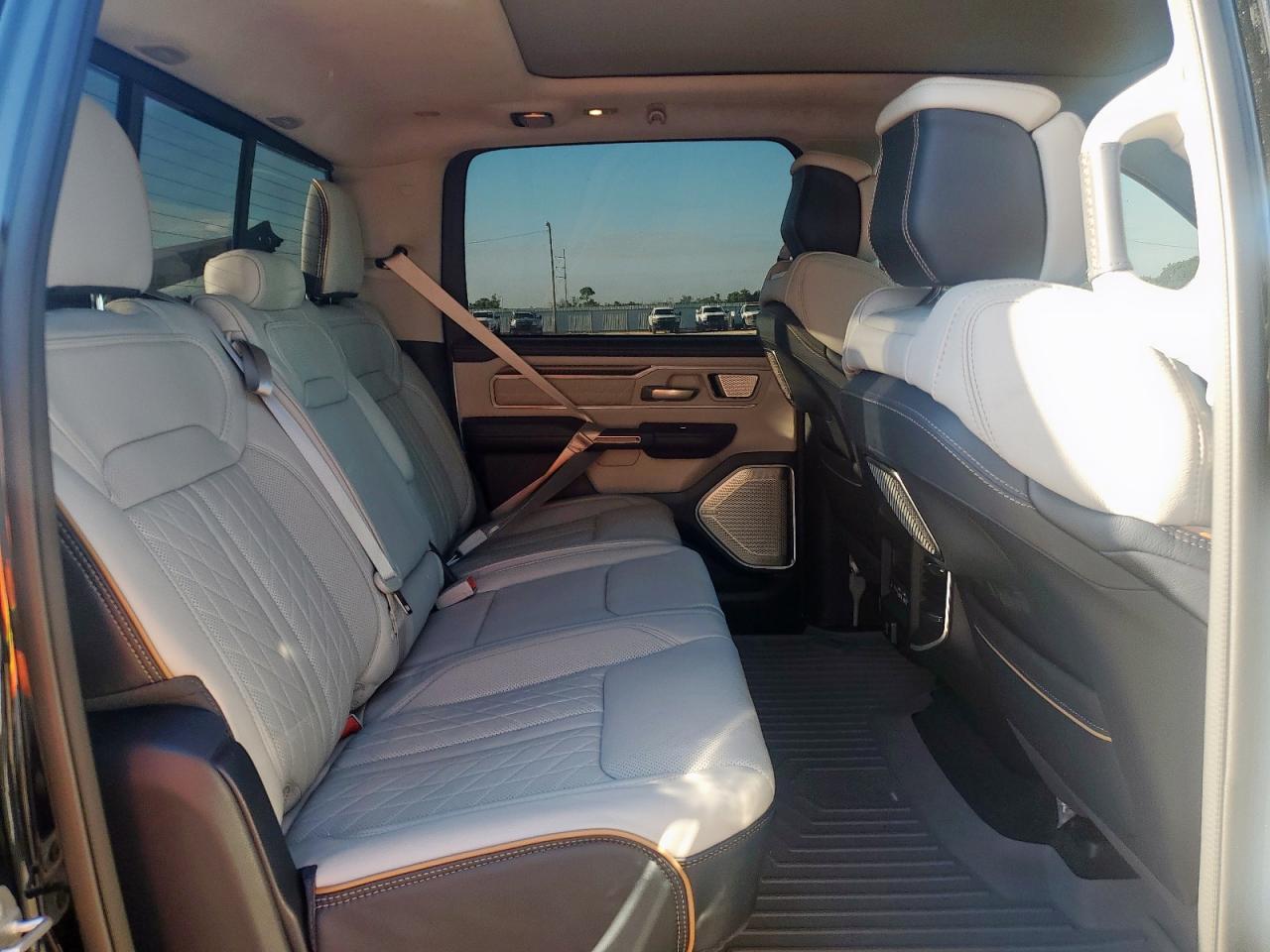 RAM PROMASTER 1500 TUNGSTEN