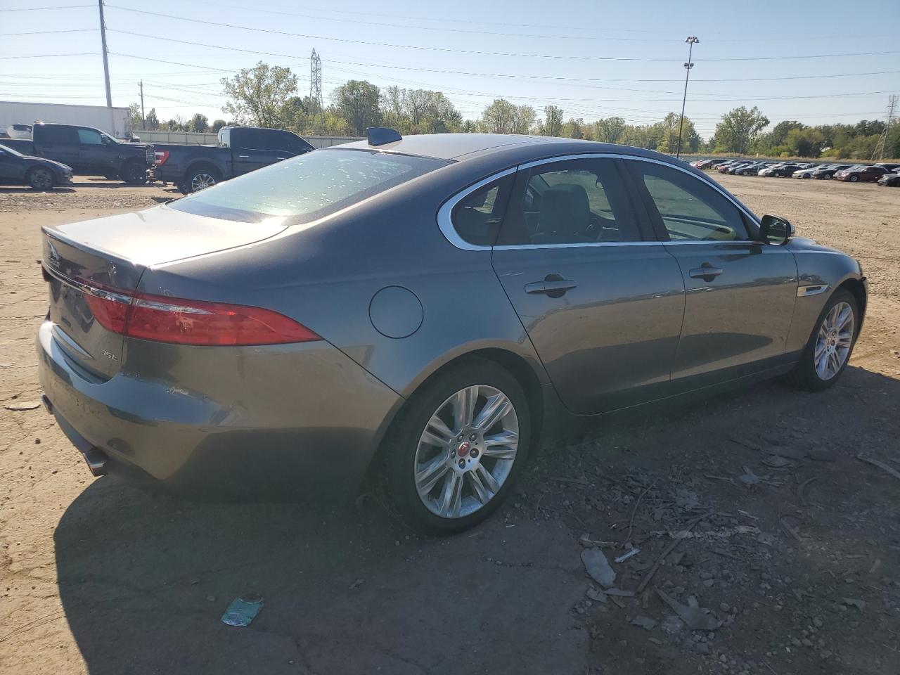JAGUAR XF PREMIUM
