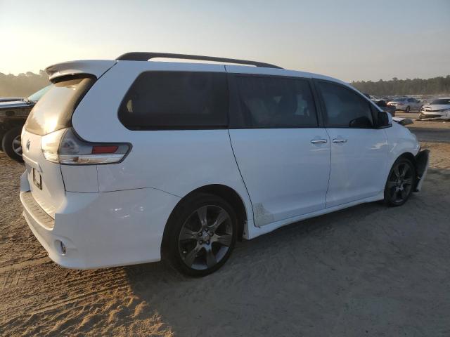 2016 TOYOTA SIENNA SE 5TDXK3DC4GS695699