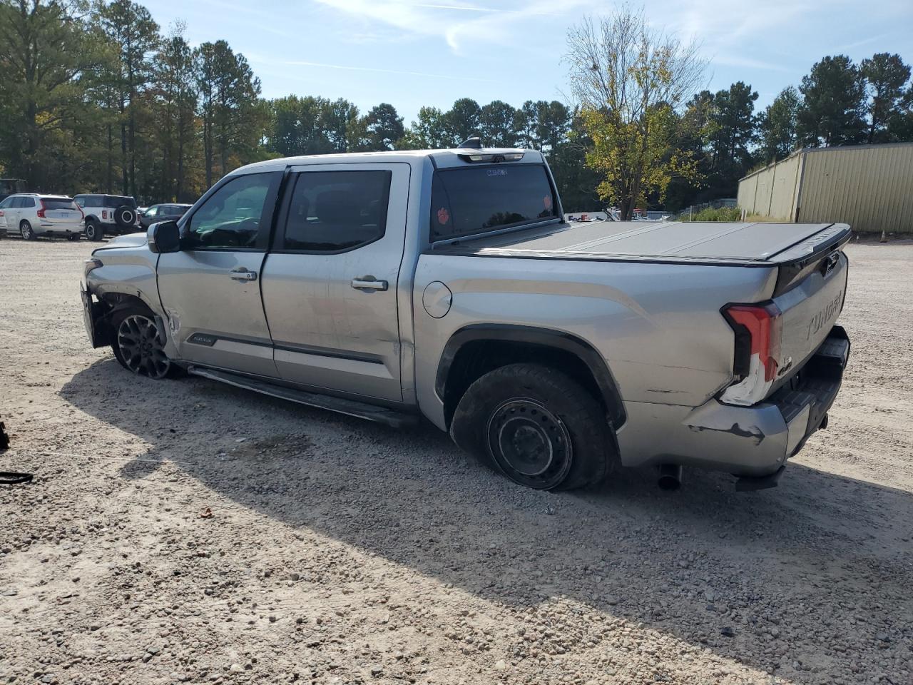 TOYOTA TUNDRA CREWMAX PLATINUM
