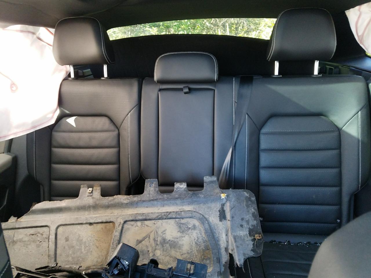 VOLKSWAGEN ATLAS CROSS SPORT SEL PREMIUM R-LINE