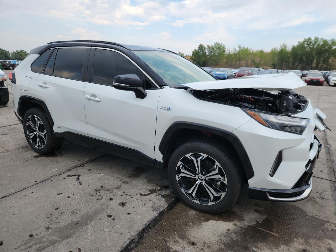 TOYOTA RAV4 XSE