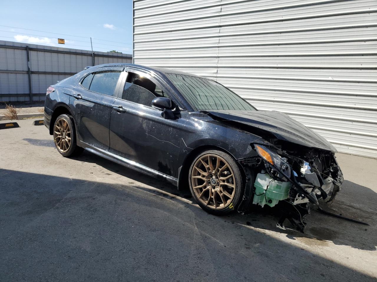 TOYOTA CAMRY SE NIGHT SHADE