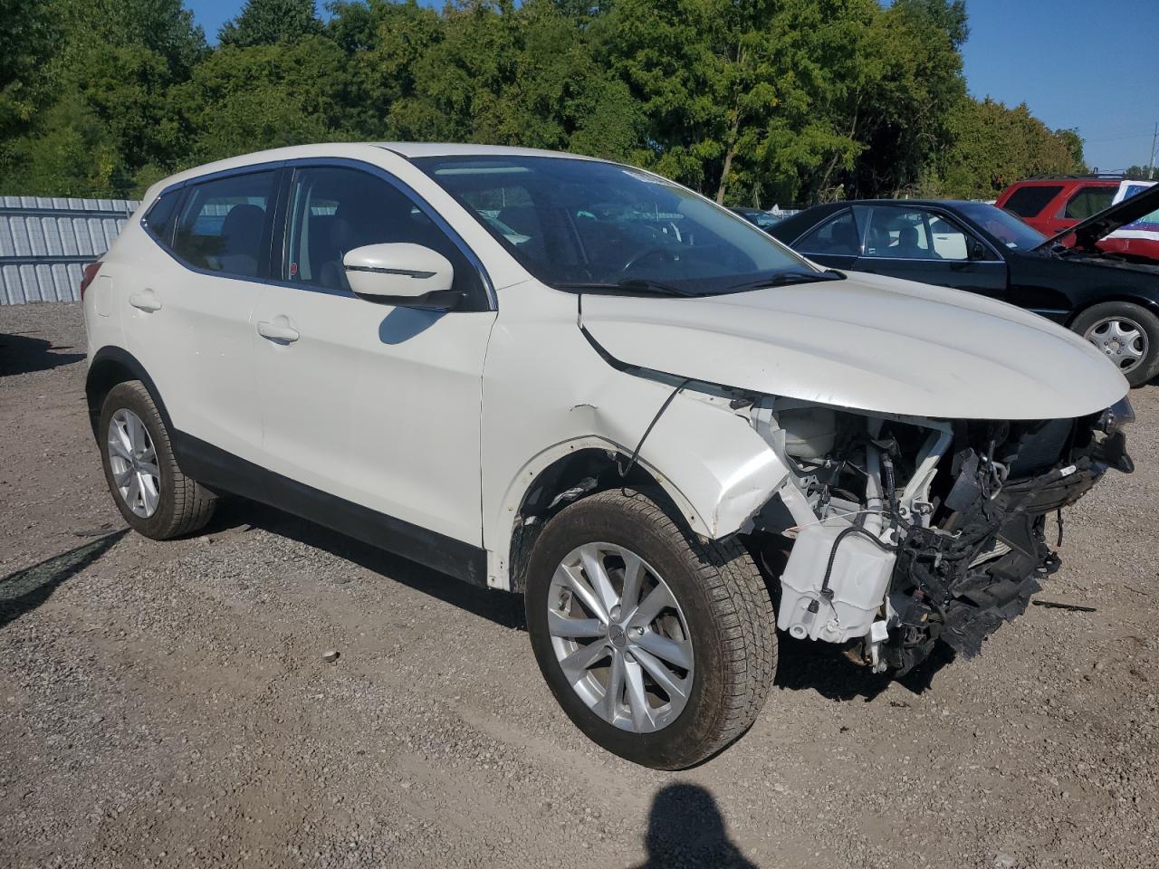 NISSAN ROGUE SPORT S