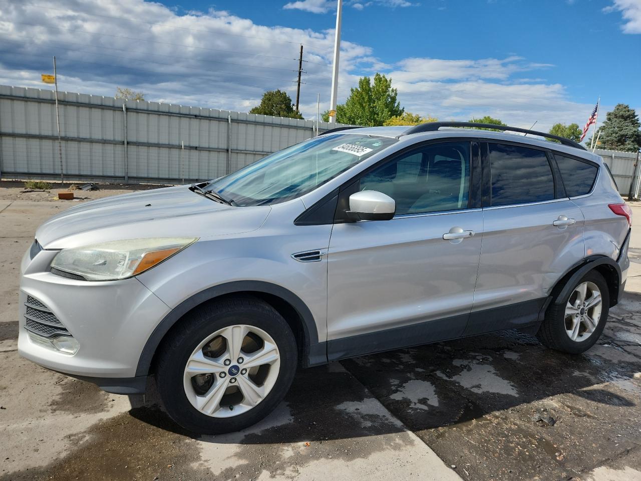FORD ESCAPE SE