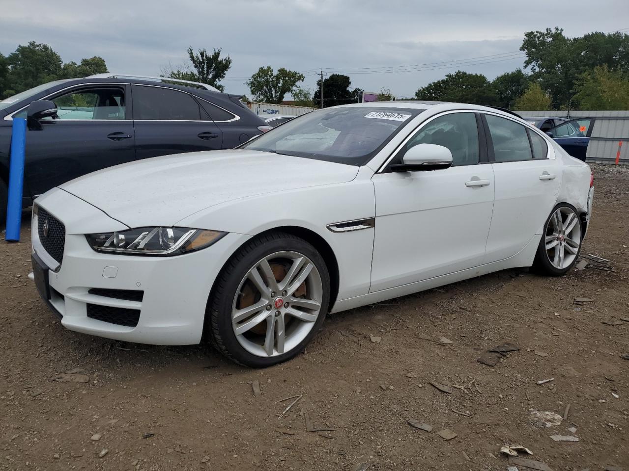 JAGUAR XE PREMIUM