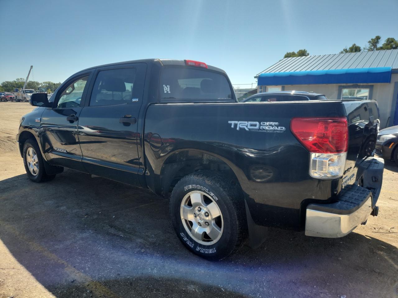 TOYOTA TUNDRA CREWMAX SR5