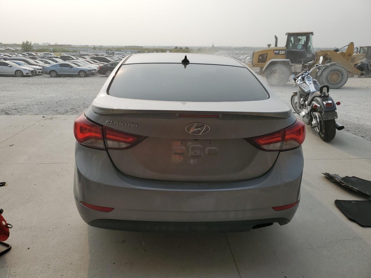 HYUNDAI ELANTRA SE