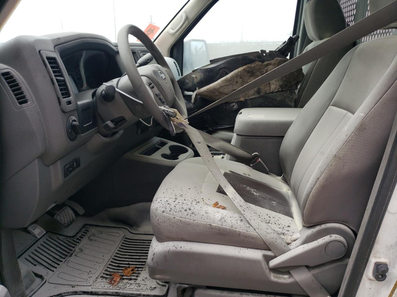 NISSAN NV2500 2500 SV