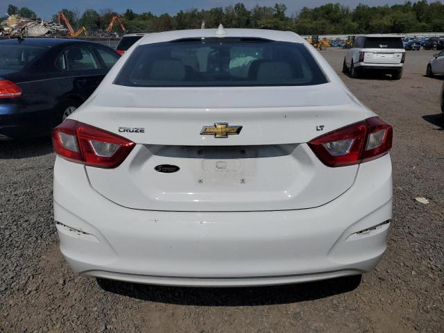 2018 CHEVROLET CRUZE LT 1G1BE5SM8J7114689
