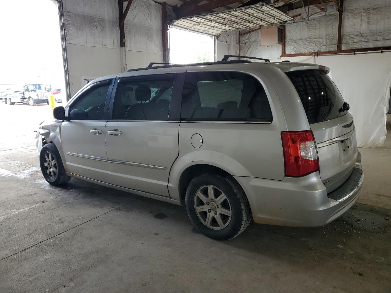 CHRYSLER TOWN & COUNTRY TOURING
