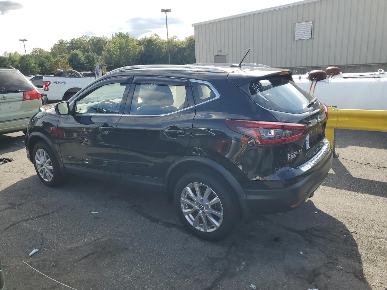 NISSAN ROGUE SPORT SV