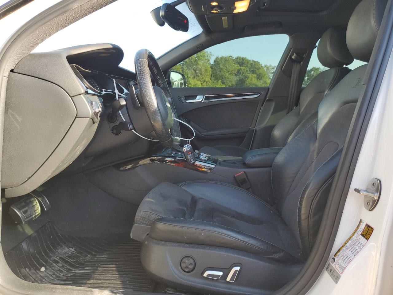 AUDI A4 PREMIUM PLUS S-LINE