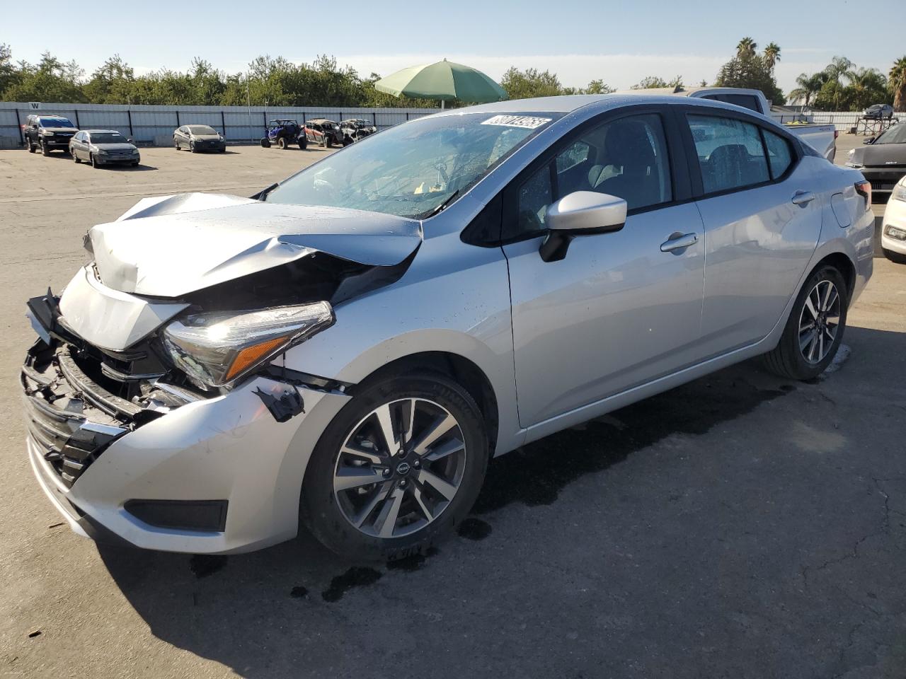 NISSAN VERSA SV
