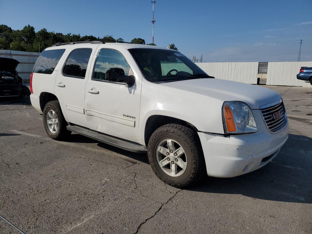 GMC YUKON SLT