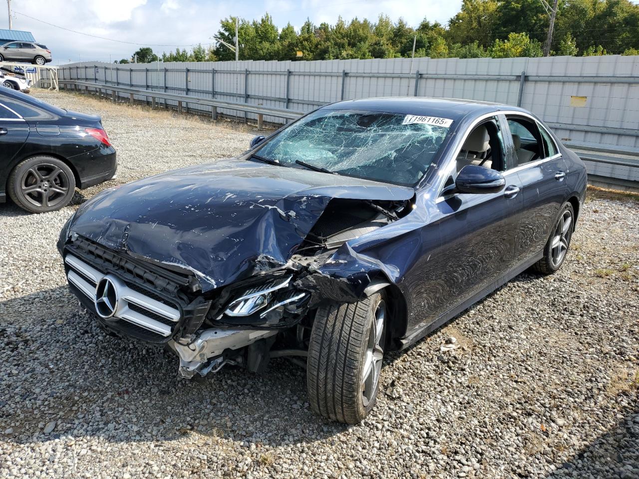 MERCEDES-BENZ E-CLASS 300