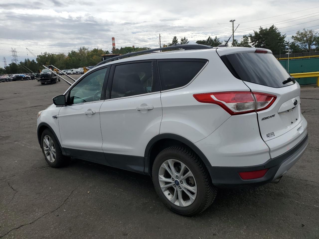 FORD ESCAPE SE