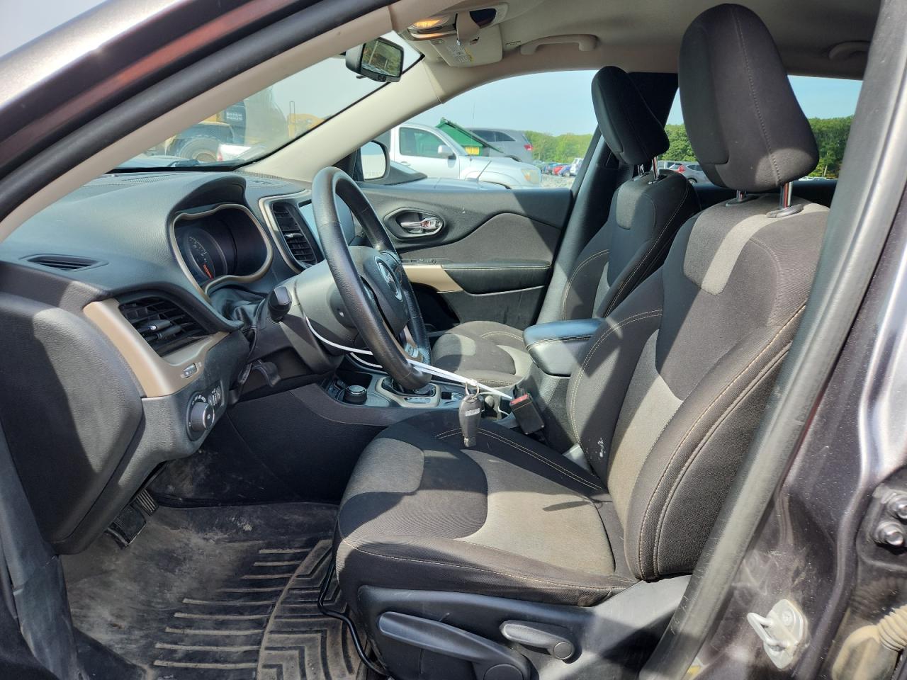 JEEP GRAND CHEROKEE LATITUDE