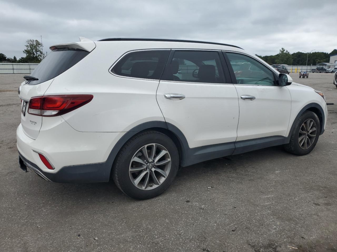 HYUNDAI SANTA FE SE