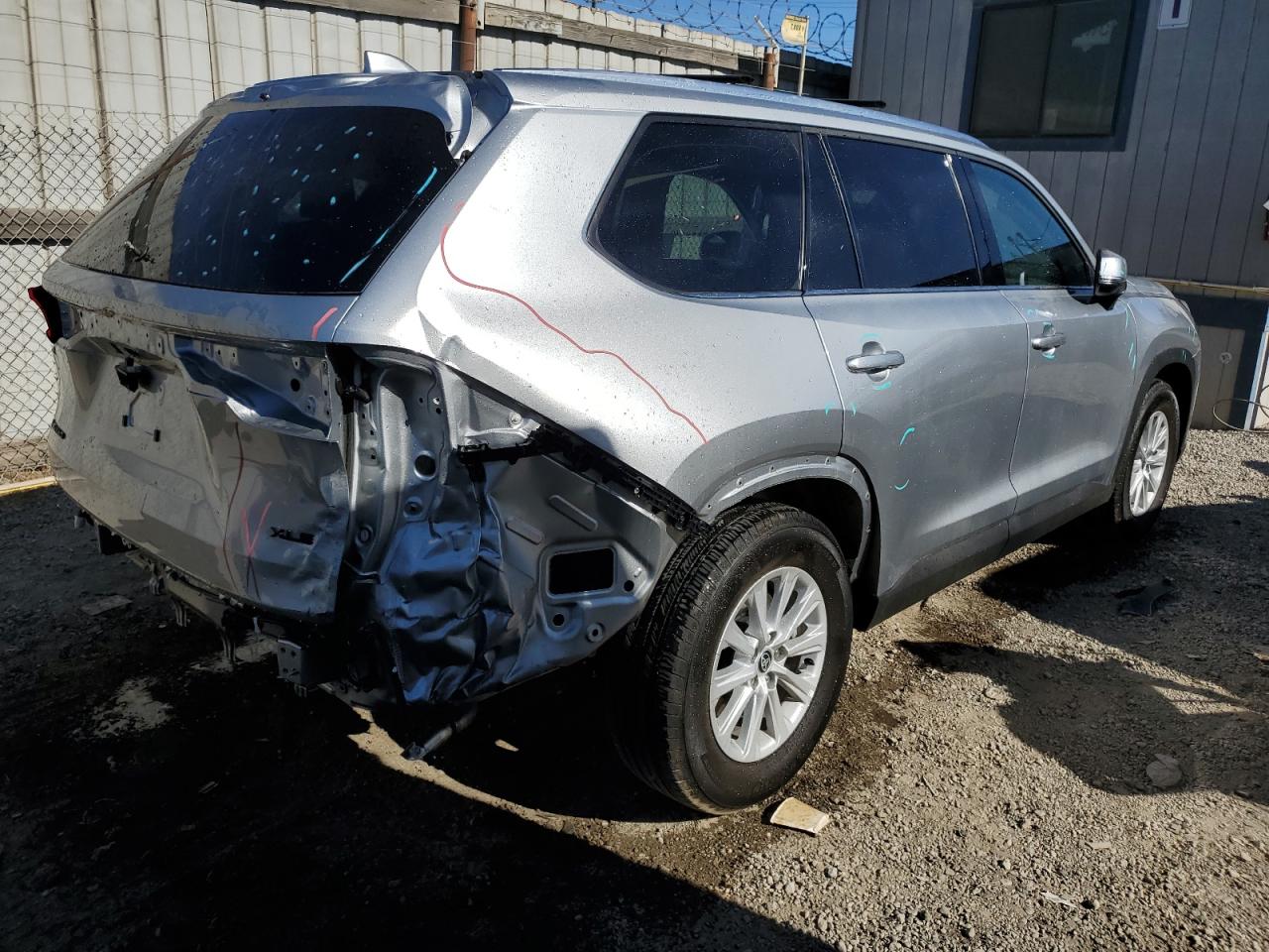 TOYOTA HIGHLANDER LE