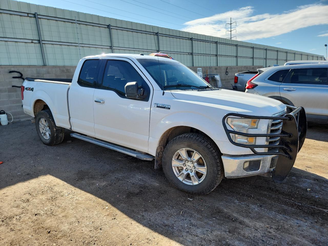 FORD F-150 SUPER CAB