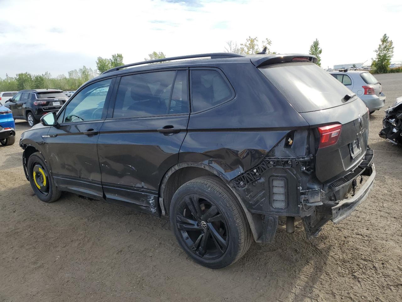 VOLKSWAGEN TIGUAN SE R-LINE BLACK