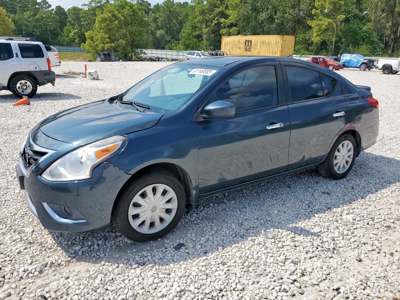 NISSAN VERSA S