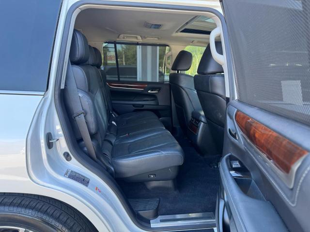 2016 LEXUS LX 570 JTJHY7AX7G4189102