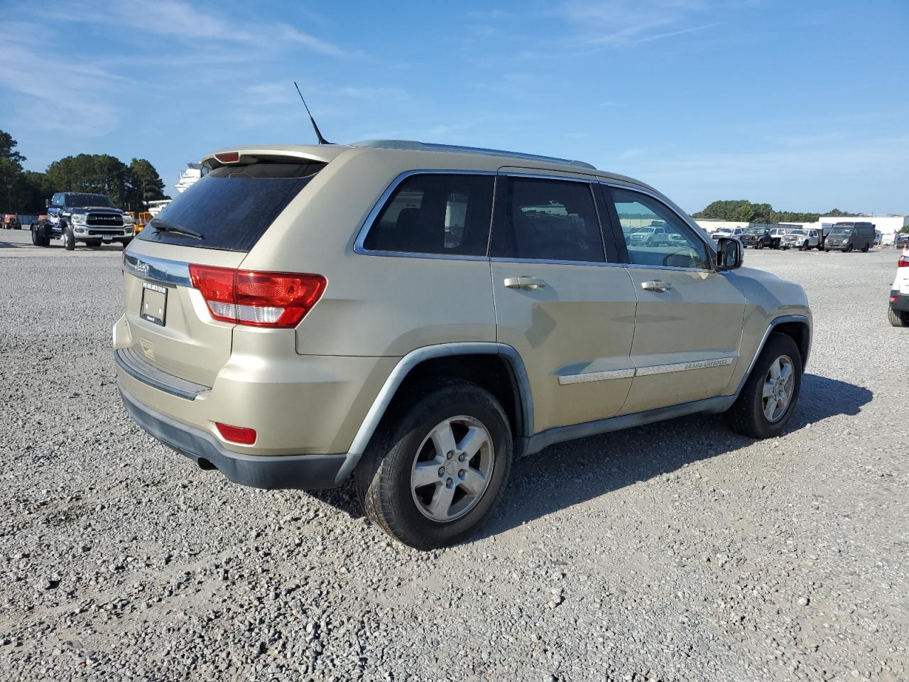 JEEP GRAND CHEROKEE LAREDO