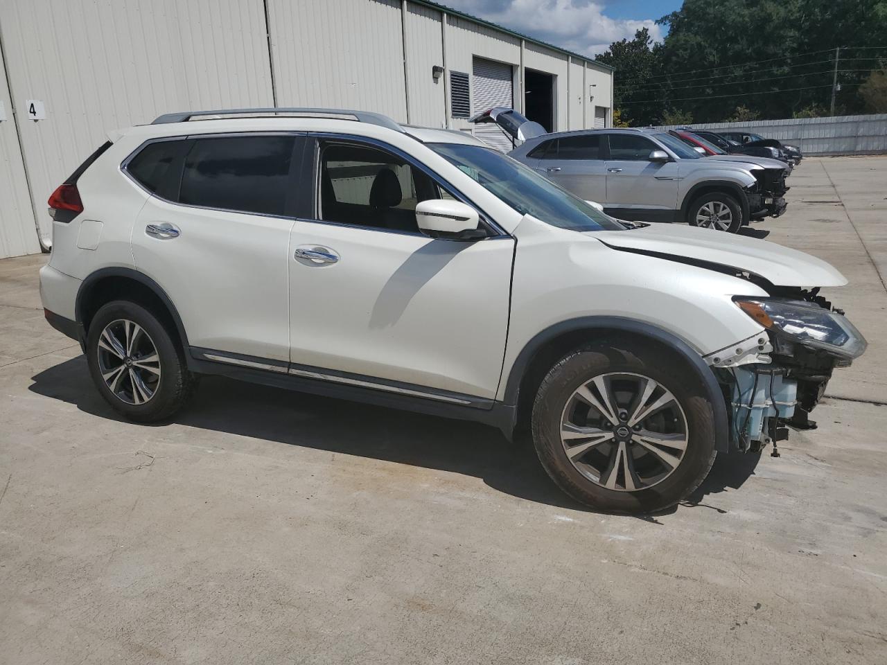 NISSAN ROGUE SV