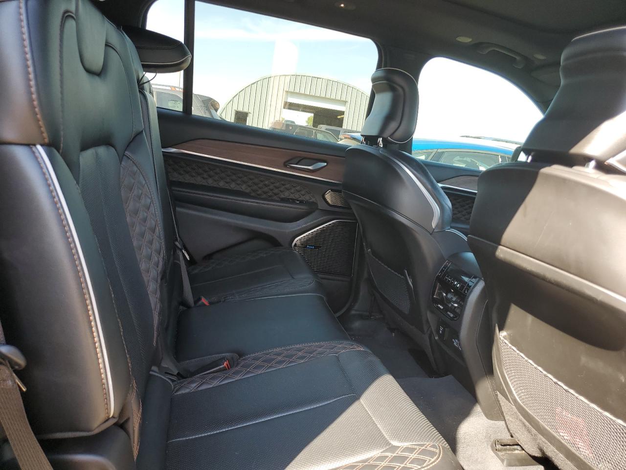 JEEP GRAND CHEROKEE L SUMMIT