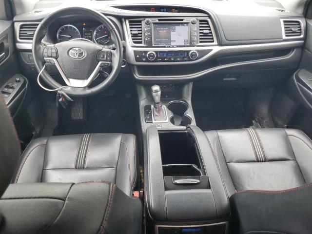 2019 TOYOTA HIGHLANDER SE 5TDJZRFH5KS609452