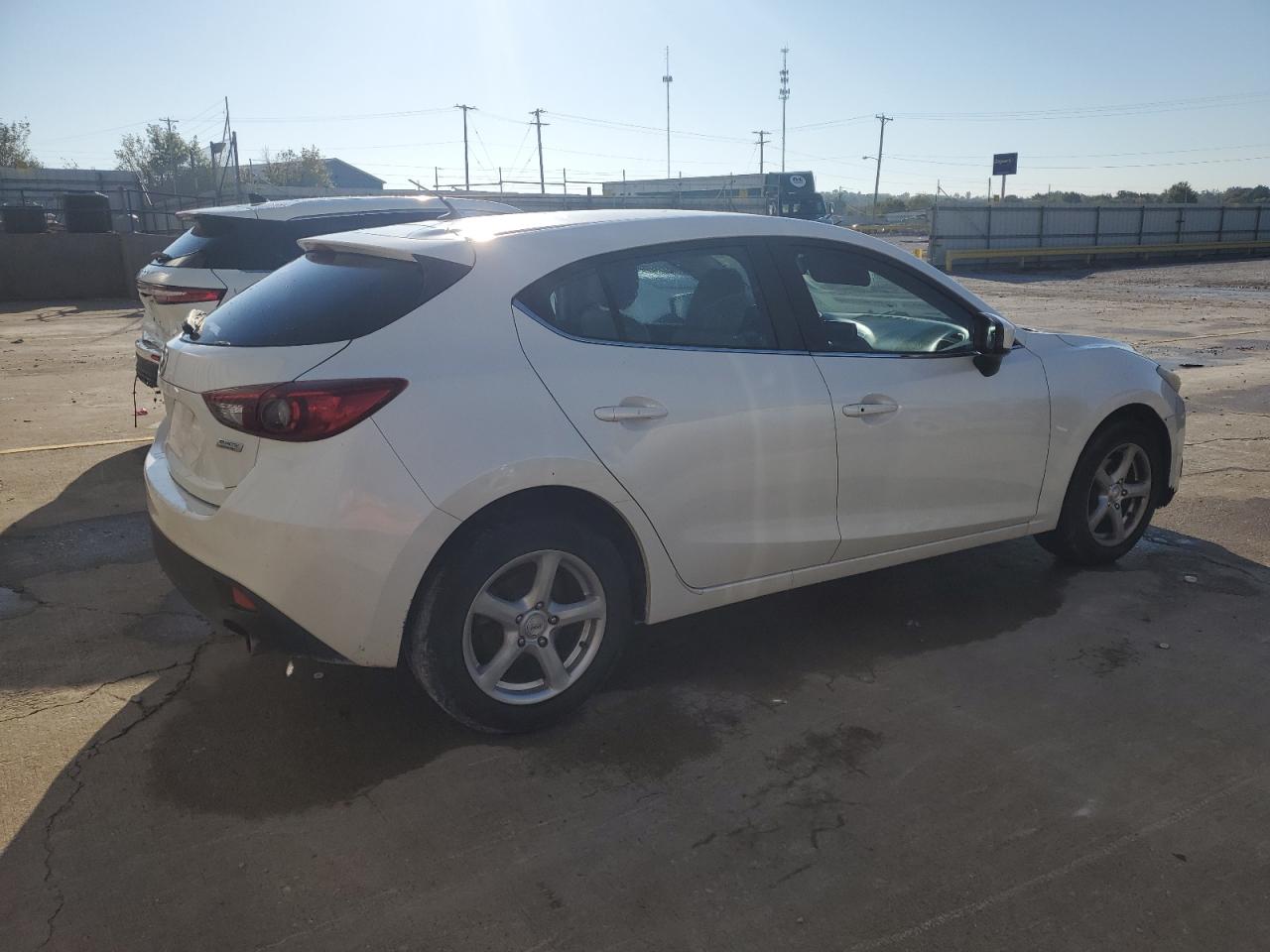 MAZDA 3 TOURING