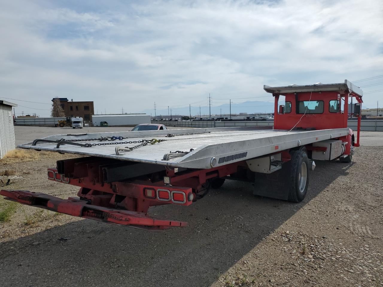 Lot #3232259551 2010 KENWORTH CONSTRUCTI