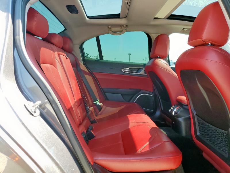 2017 ALFA ROMEO GIULIA Q4 ZARFAEDNXH7551152
