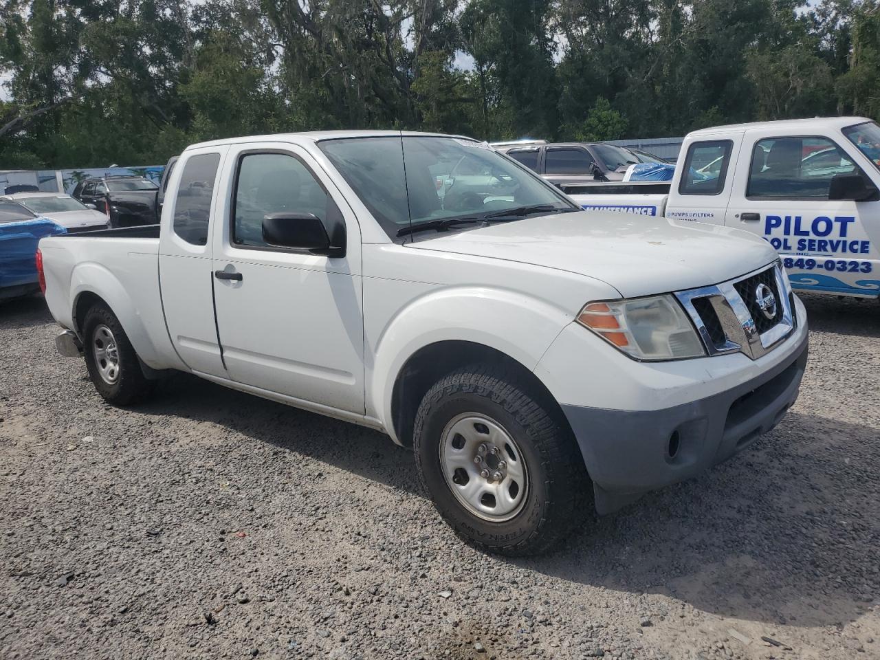 NISSAN FRONTIER S