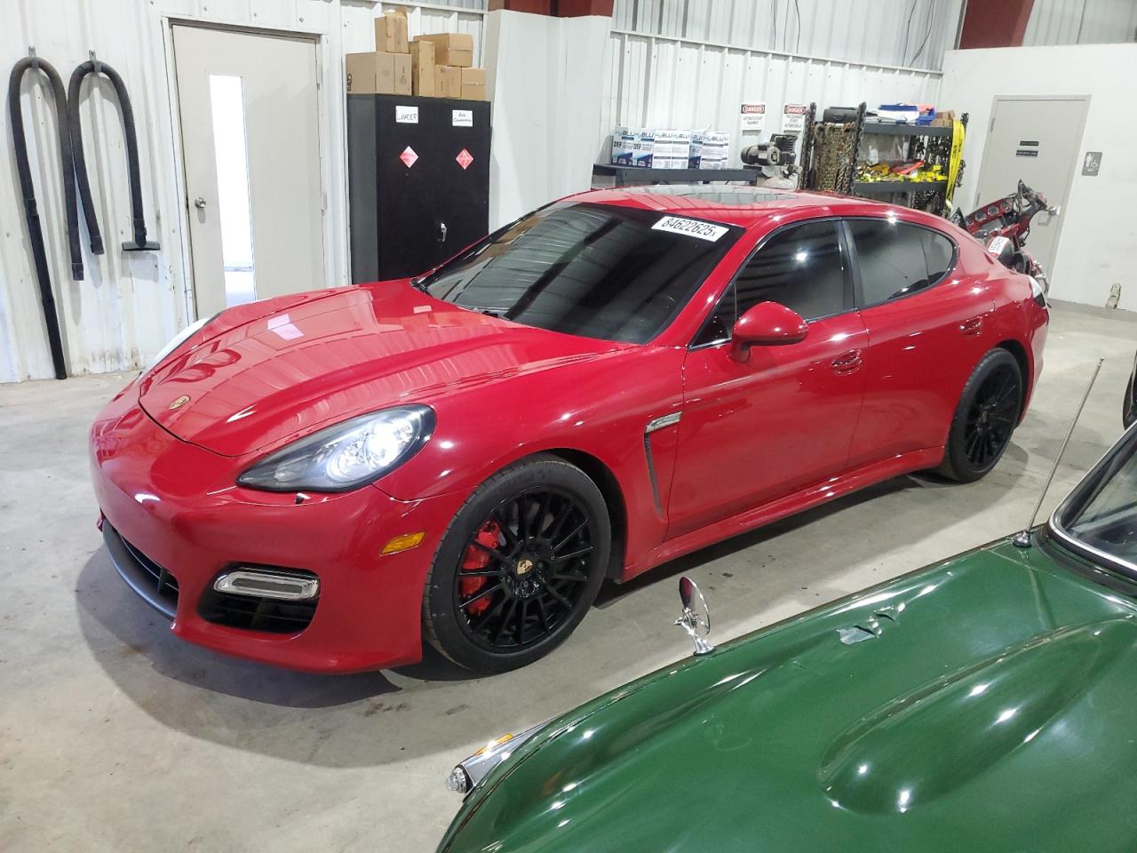 PORSCHE PANAMERA GTS