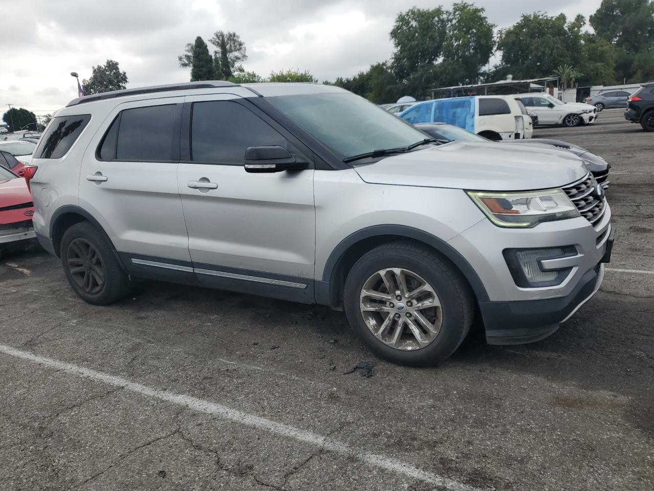 FORD EXPLORER XLT