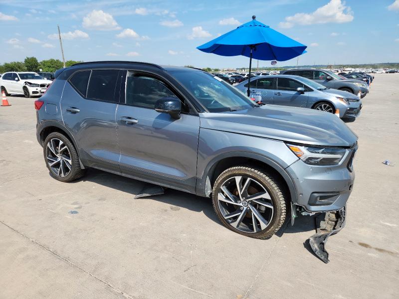 2019 VOLVO XC40 T5 R-DESIGN YV4162UM7K2102220