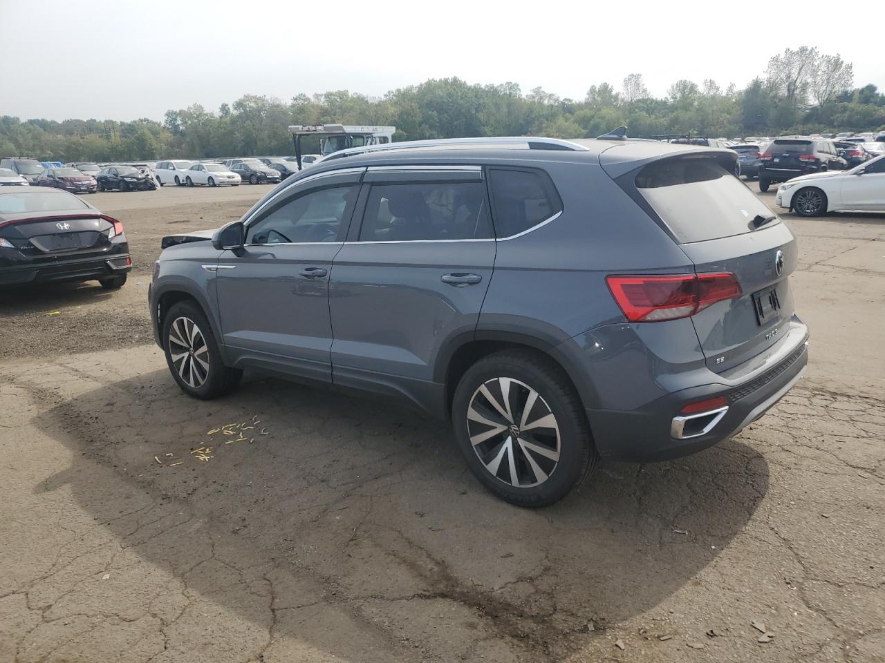 VOLKSWAGEN TAOS SE IQ DRIVE