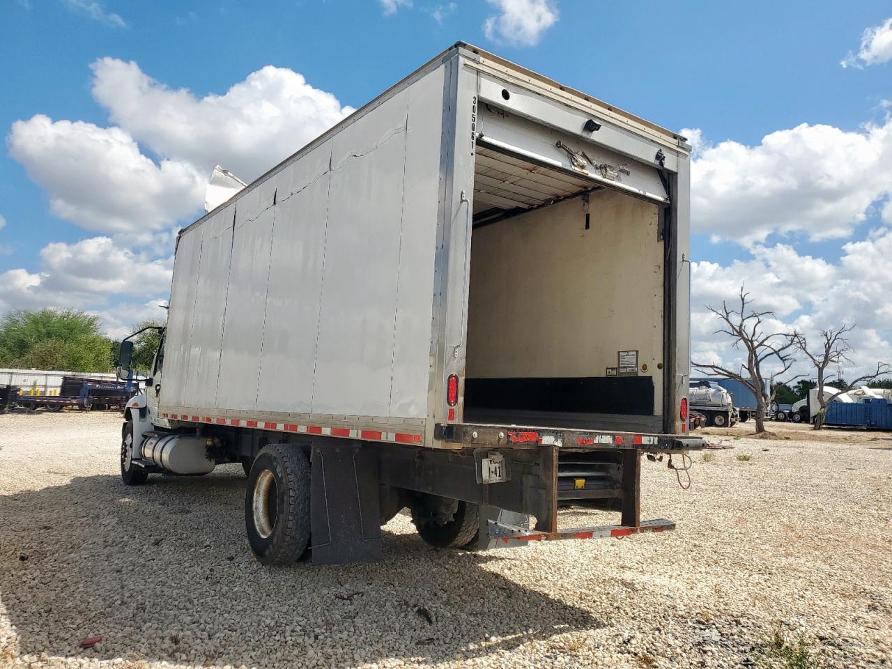 Lot #3265972557 2020 INTERNATIONAL MV607