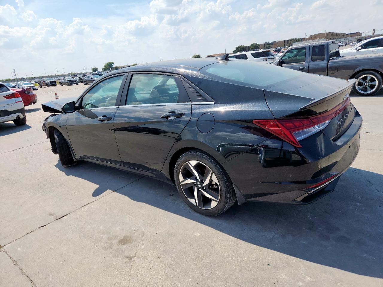 HYUNDAI ELANTRA LIMITED