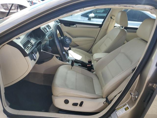 2015 VOLKSWAGEN PASSAT S - 1VWAT7A30FC118986