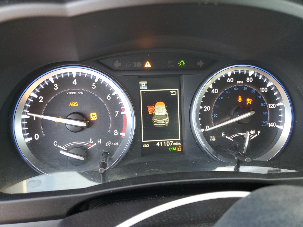 TOYOTA HIGHLANDER SE