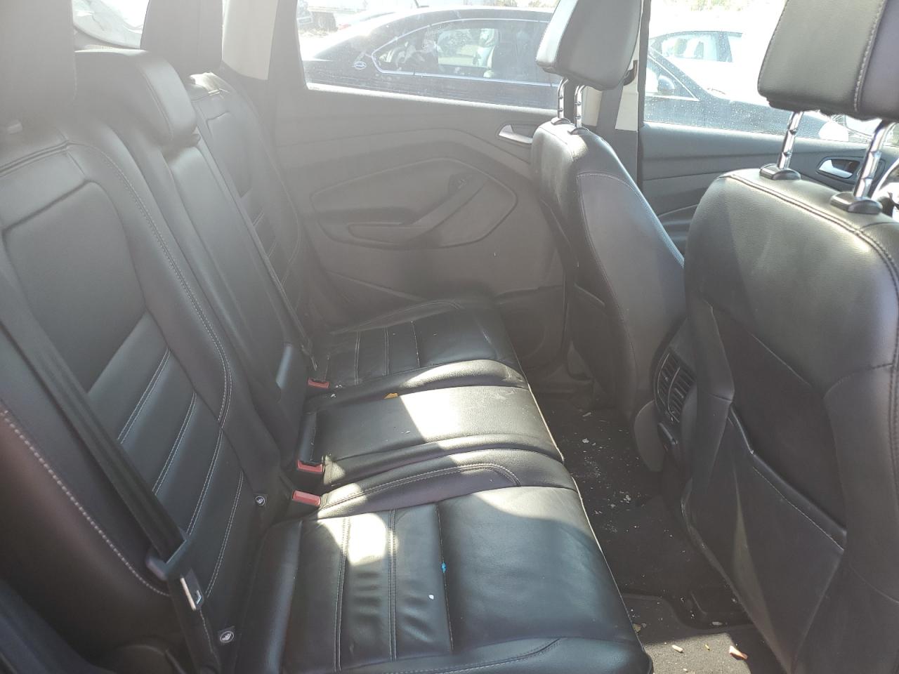 FORD ESCAPE TITANIUM