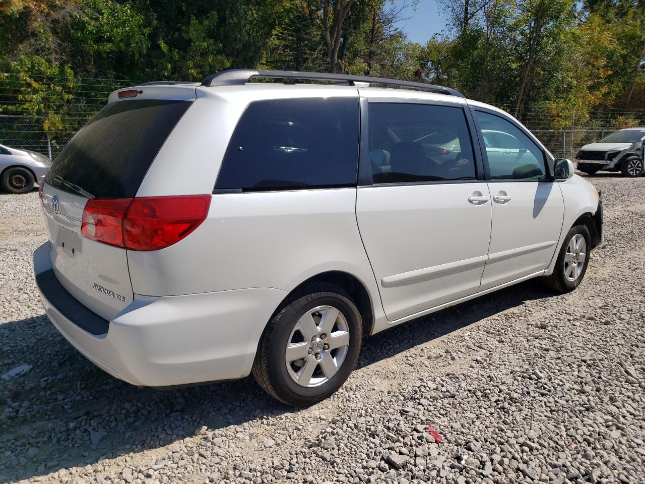 TOYOTA SIENNA XLE