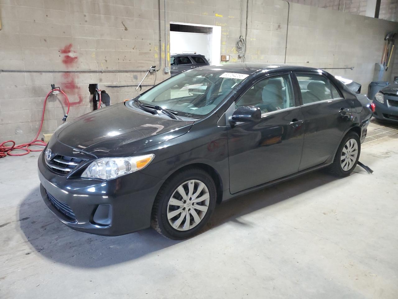 TOYOTA COROLLA BASE