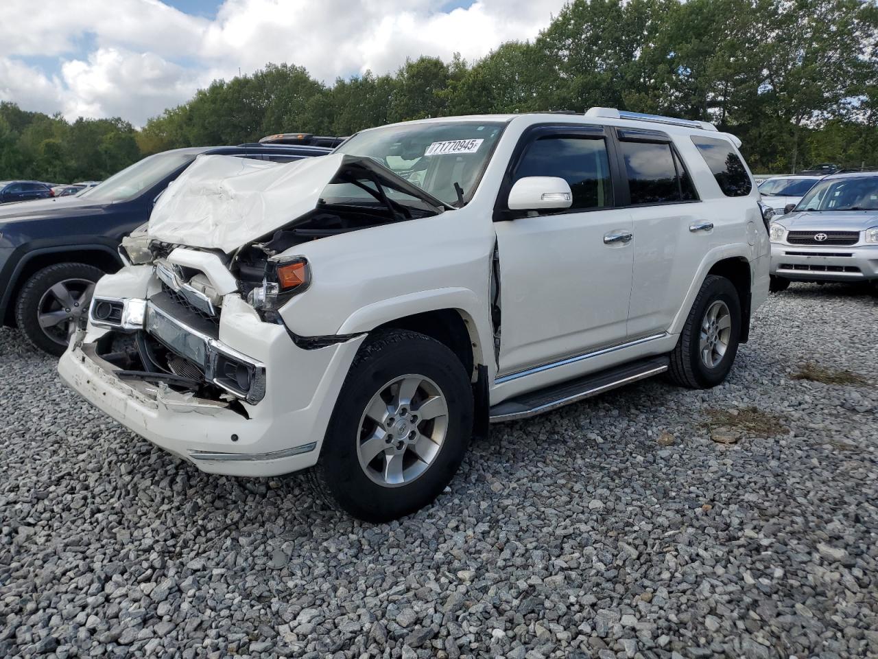 TOYOTA 4RUNNER SR5